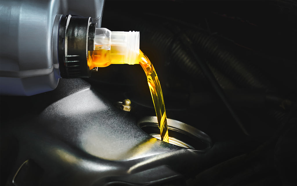 Navigating the World of Motor Oils: The Right Oil for Your Vehicle